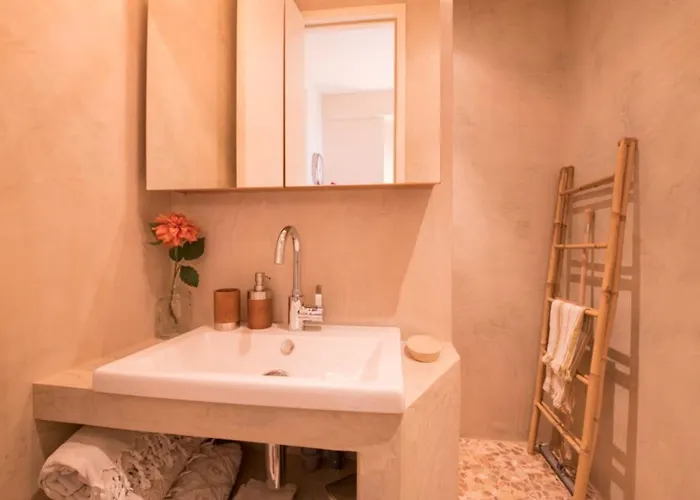 דירה Cocoon With Balcony - Sea View *