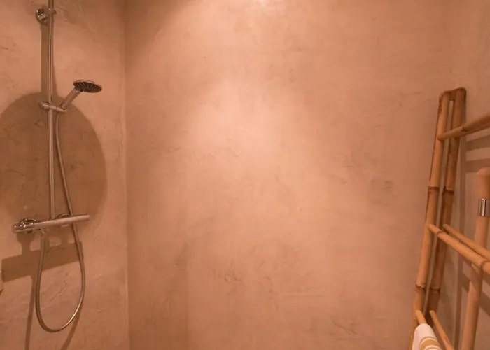 Cocoon With Balcony - Sea View * סן-מקסים