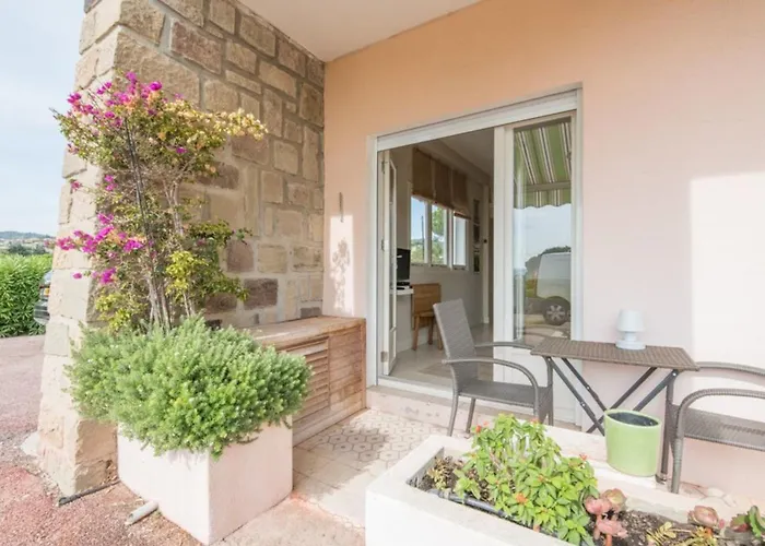 דירה Cocoon With Balcony - Sea View